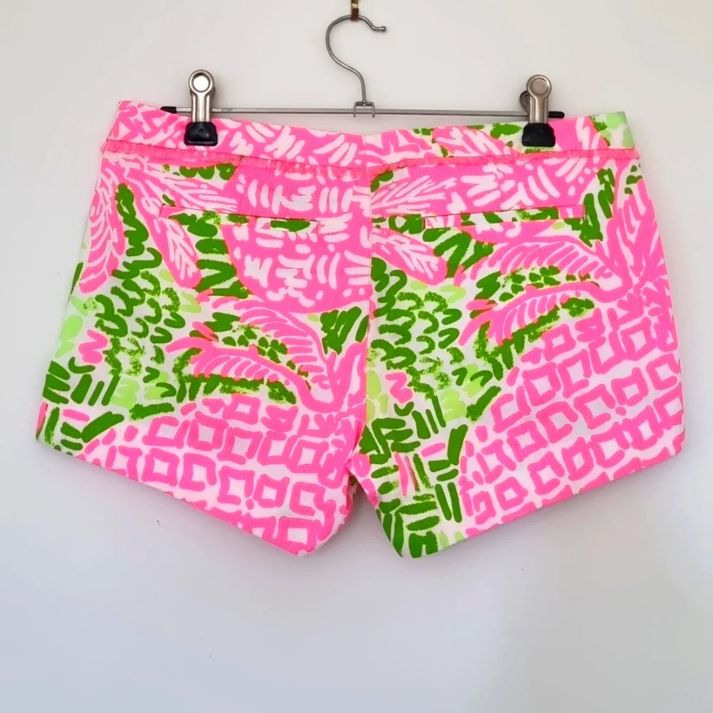 Lilly Pulitzer, bright pink/green/white shorts, pockets, size 00 - Picture 7 of 9